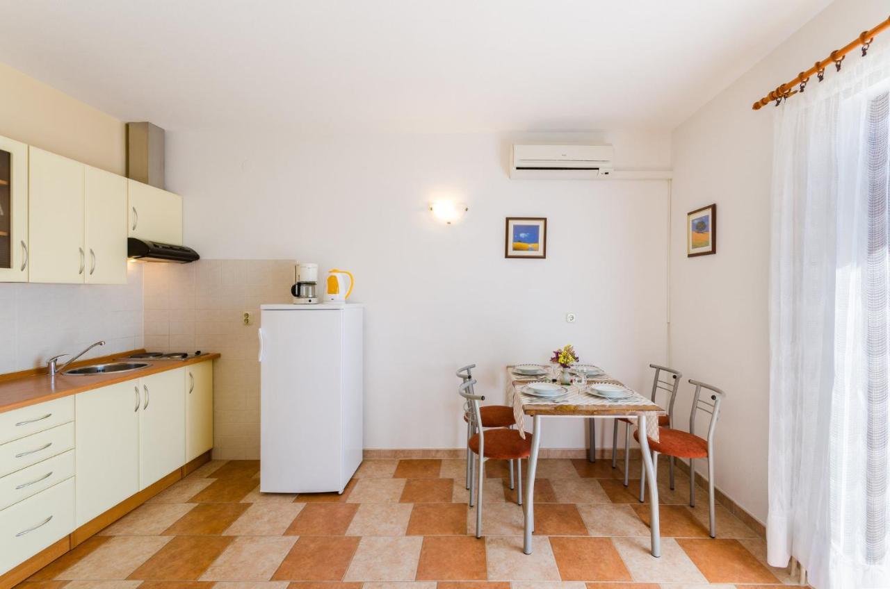 Andelko Apartment Dramalj Bagian luar foto